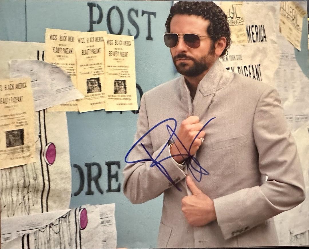 Bradley Cooper Signed 8x10 Photo (American Hustle) - JSA COA